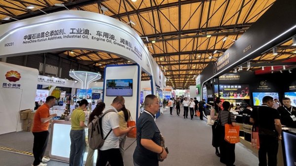 打破国外垄断，布局机器人赛道 ，国产硬核产品集中亮相上海润滑油展